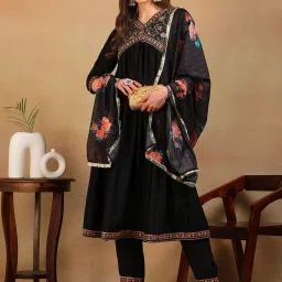 Vaamsi Black Embroidered Kurta Pant Set With Dupatta image 1
