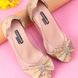 Cute Walk by Babyhug Sandals Bow Applique - Golden-picture-27