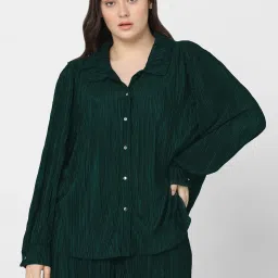 Vero Moda Curve Green Textured Shirt image 1