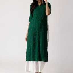 Libas Green Embroidered Straight Kurta image 4