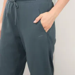 Amante Grey Relaxed Fit Solid Track Pants image 4