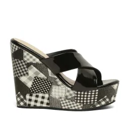 Pelle Albero Women's Black Cross Strap Wedges image 1