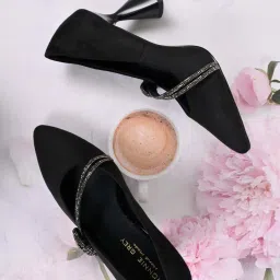 Ronnie Grey Women's Black Casual Pumps image 1