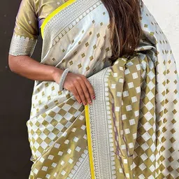SWEETPEL Woven Design Kanjeevaram Banarasi Saree With Unstiched Blouse Piece image 5
