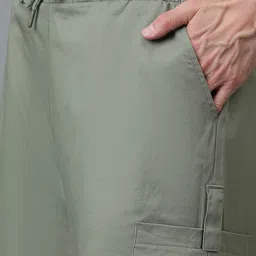 Kotty Men Relaxed Low-Rise Easy Wash Trousers image 4