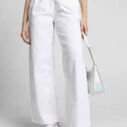 Forever 21 White Cotton Regular Fit Mid Rise Pants-picture-19