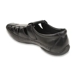 Regal Men's Black Fisherman Sandals image 5