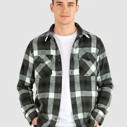 Beyoung Men Checked Spread Collar Flannel Shirt-picture-13