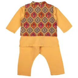 Mee Mee Kids Beige Printed Kurta Set image 2