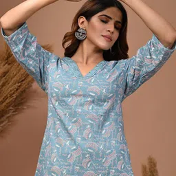 BAIRAJ Women Ethnic Motifs Printed V-Neck Mirror Work Straight Cotton Kurta image 5