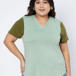 BRINNS Women Colourblocked V-Neck Pockets T-shirt-picture-5