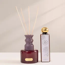 Doft Cosmic Purple Diffuser with 8 Reed Sticks Set image 1