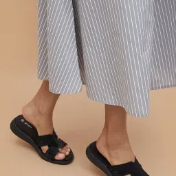 Ginger by Lifestyle Women's Black Casual Sandals image 1
