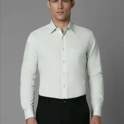 Louis Philippe Green Cotton Slim Fit Printed Shirt image 1