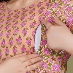 Gujari Floral Printed Maternity Fit & Flare Midi Dress image 2