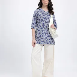 Anouk Rustic Floral Printed V-Neck Straight Kurti image 5