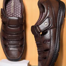 Healers by Liberty Men's Brown Fisherman Sandals image 1