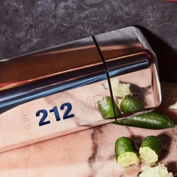 Carolina Herrera 212 VIP Eau de Toilette 200 ml for Men image 4