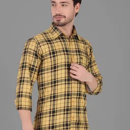 DESIGN UP Men Classic Slim Fit Opaque Checked Casual Shirt image 3