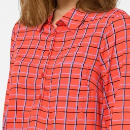 Vero Moda Red Checks Shirt image 5