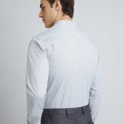 Park Avenue Blue Slim Fit Checks Shirt image 2