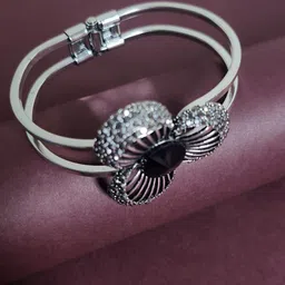 Piu Jewels Silver-Plated Stainless Steel Crystals Studded Cuff Bracelet-picture-41
