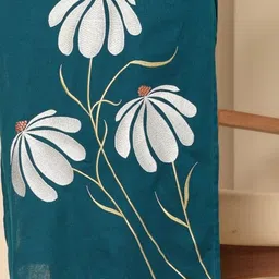 FLAMBOYANT Women Floral Embroidered Regular Thread Work Pure Cotton Kurta with Trousers image 5