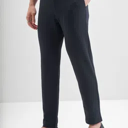 HIGHLANDER Men Solid Tapered Fit Mid Rise Chinos Trousers image 5