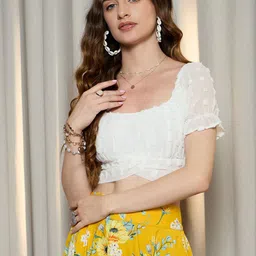 Berrylush Puff Sleeve Styled Back Crop Top image 1