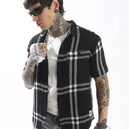 Hubberholme Men Relaxed Fit Textured Checked Casual Shirt-image-7