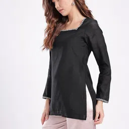 fusion by glitchez Ethnic Motifs Embroidered Sequinned Straight Kurti image 3