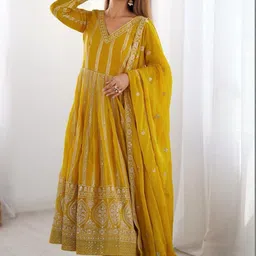 SWORNY FASHION Women Ethnic Motifs Embroidered Panelled Sequinned Kurta with Trousers & With Dupatta image 5