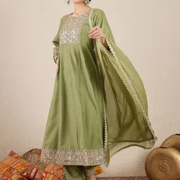 VredeVogel Women Floral Embroidered Regular Kurta with Trousers & Dupatta-picture-13