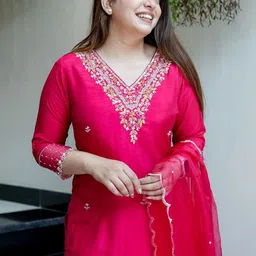 HERE&NOW Women Ethnic Motifs Embroidered Regular Thread Work Kurta with Trousers & With Dupatta image 4