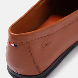 GABICCI Men Tan Brown Textured Leather Loafers image 2