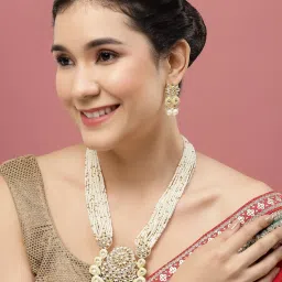 Panash Gold Plated Necklace and Earrings image 2