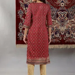 Aurelia Maroon Embroidered Straight Kurta image 2