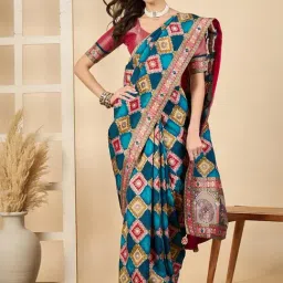 Saree Mall Light Blue Viscose Self Saree with Blouse Piece-picture-12