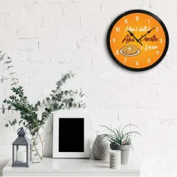 eCraftIndia 'Maa K Haath K Aloo Paranthe Ki Kasam' Yellow Designer Round Analog Black Wall Clock image 2