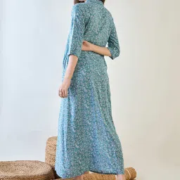 The Kaftan Company Blue Viscose Regular Fit Floral SleepwearRobes image 2