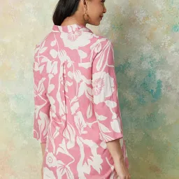 Melange by Lifestyle Pink Printed Kurti image 2