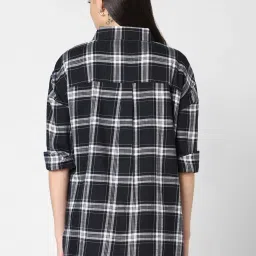 VASTRADO Black Chequered Shirt image 2
