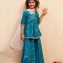 BIBA Woven Half Sleeves Floral Foil Printed Lace Embellished Kurta Lehenga With Dupatta Set - Green-picture-17