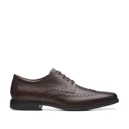 Clarks Men's Howard Wing Brown Brogue Shoes image 1