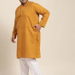 Sojanya Yellow Cotton Regular fit Embroidery Kurta image 3