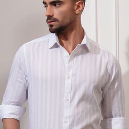LOCOMOTIVE Men Cutaway Collar Vertical Striped Cotton Casual Shirt-picture-43