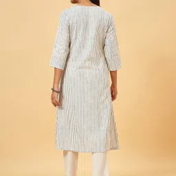 Rangmanch by Pantaloons White & Blue Cotton Printed A Line Kurta image 2