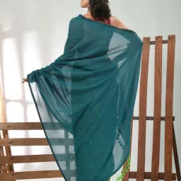 CHARUKRITI Multi Cotton Colourblocked Saree With Unstitched Blouse image 2