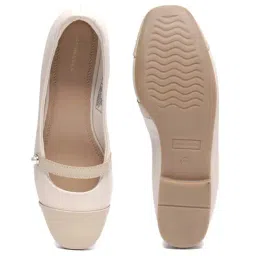Van Heusen Women's White Mary Jane Shoes image 4