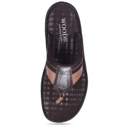 woodland Woods Men's Brown Thong Sandals image 3
